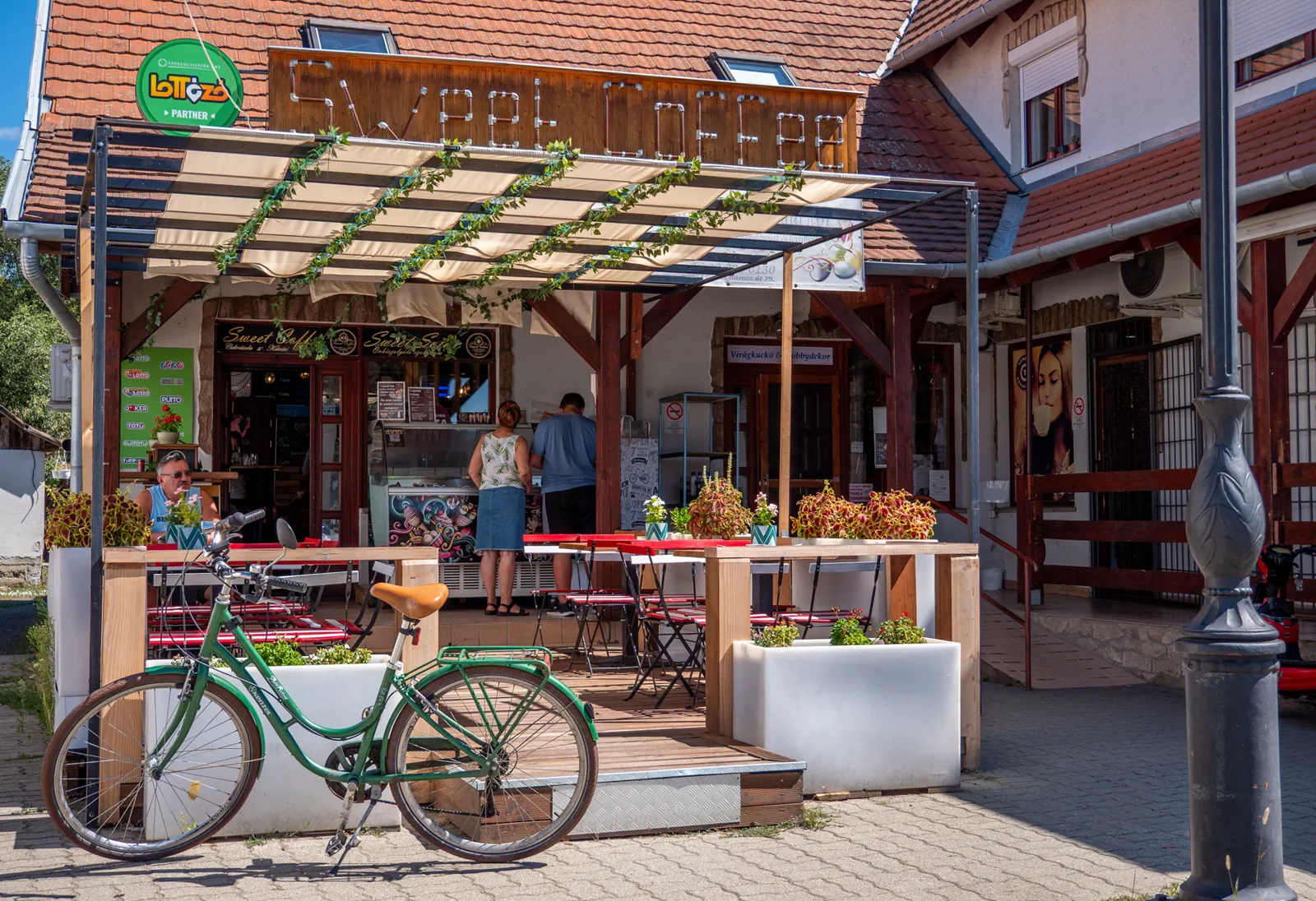 Sweet Coffee – Kávézó és Cukrászda – Kero Group rendezvény és eszközfotó, 13. kép