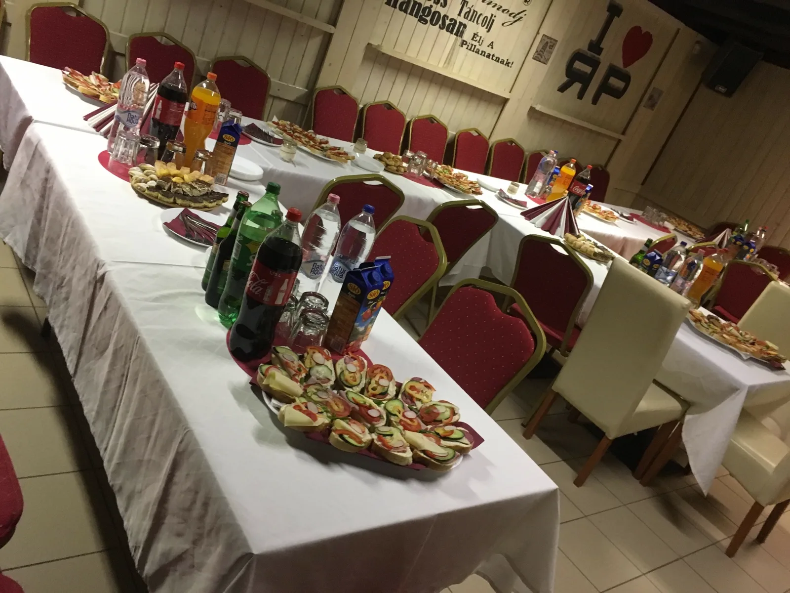 Retro Pub – Kero Group rendezvény és eszközfotó, 14. kép