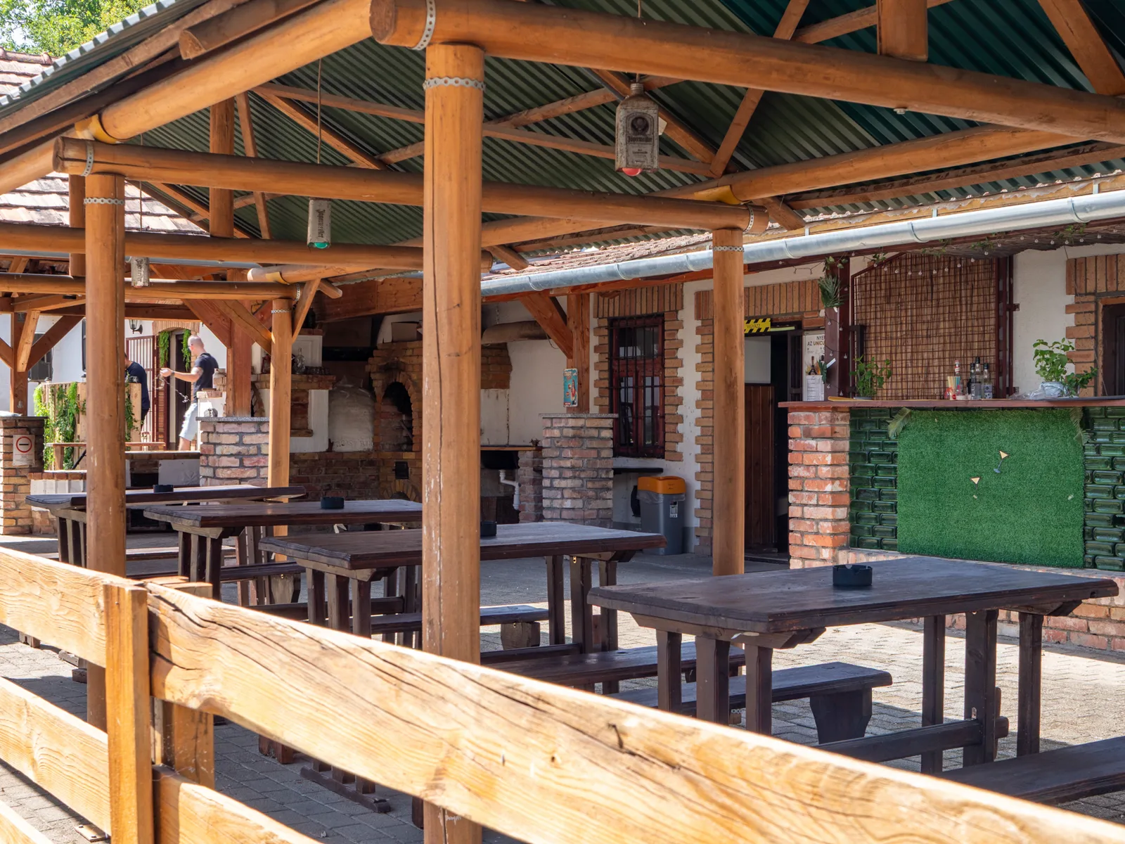 Retro Pub – Kero Group rendezvény és eszközfotó, 2. kép