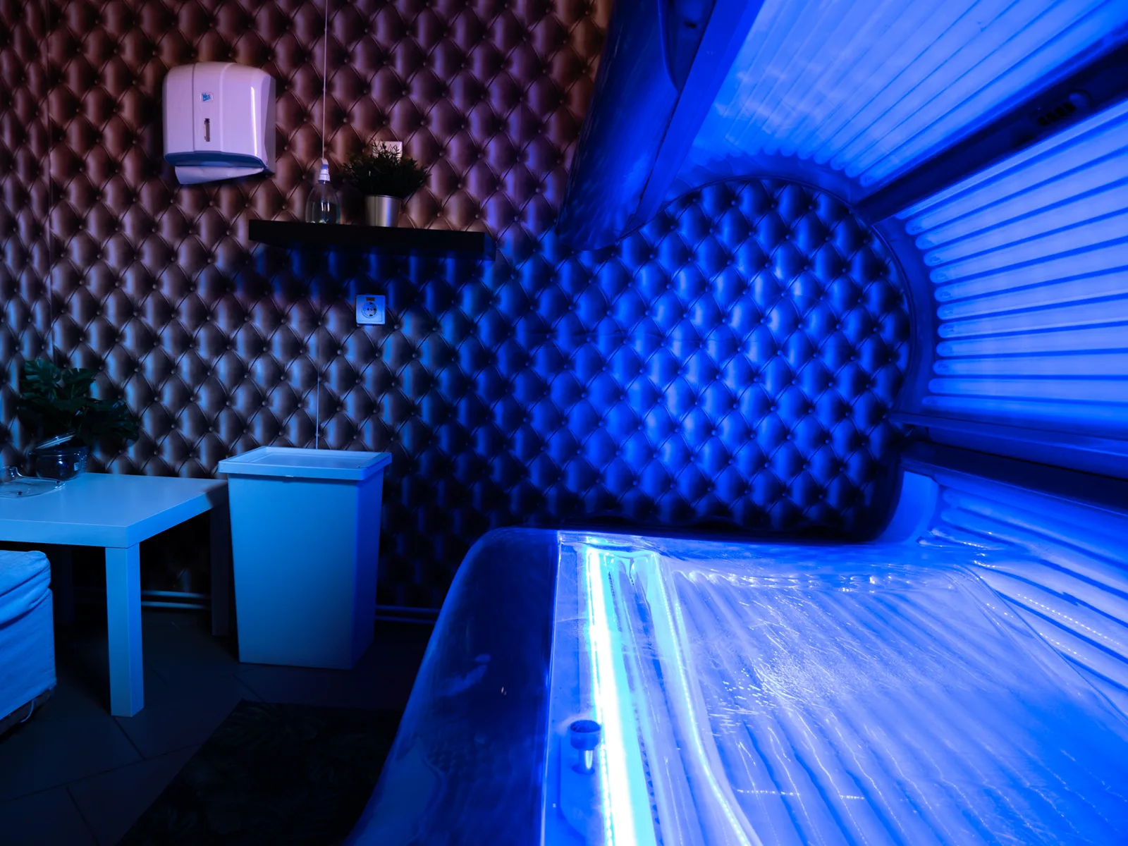 Sweet Solar – Szolárium – Kero Group rendezvény és eszközfotó, 1. kép