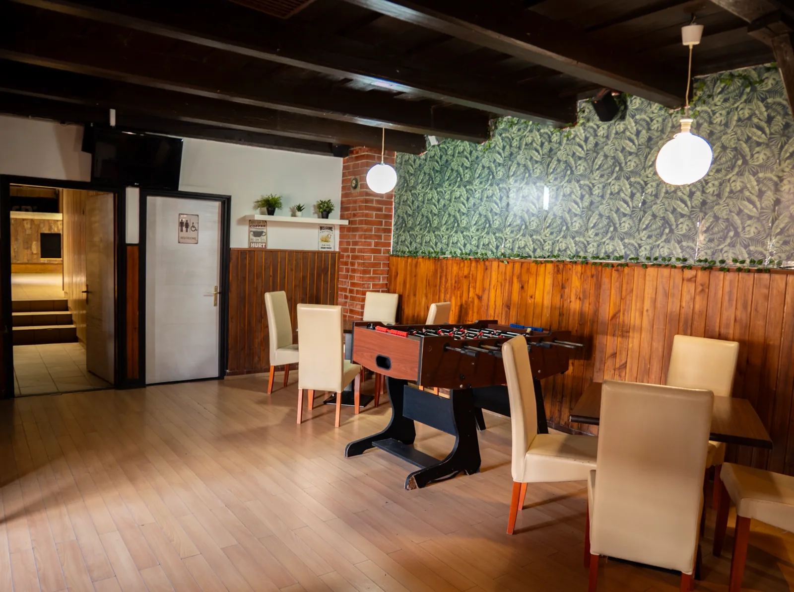 Retro Pub – Kero Group rendezvény és eszközfotó, 9. kép